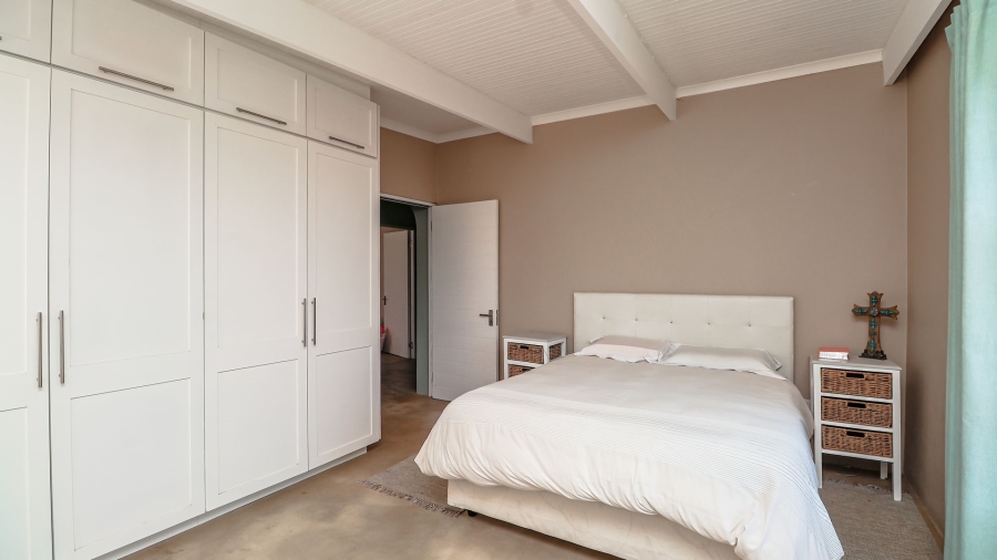 Commercial Property for Sale in Kraaibos Western Cape